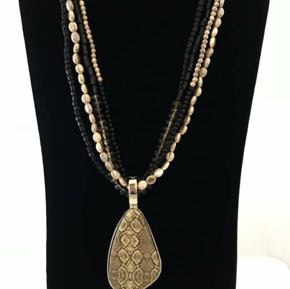 Premier Designs Rich & Famous Necklace - Picture 1 of 4